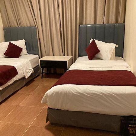 Uptown Hotel Apartment 암만 외부 사진