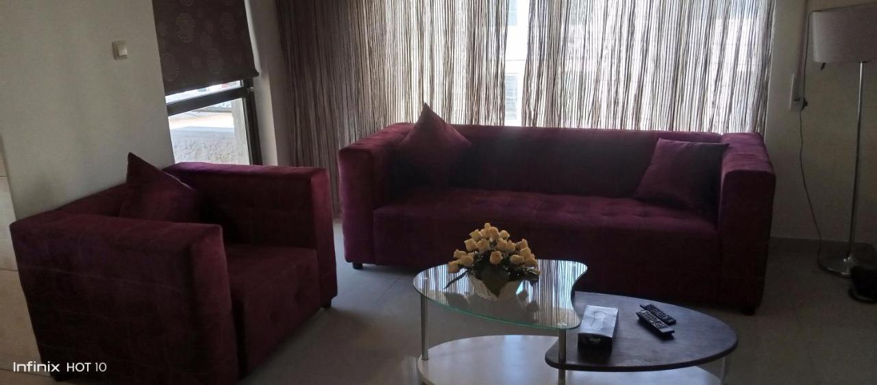 Uptown Hotel Apartment 암만 외부 사진
