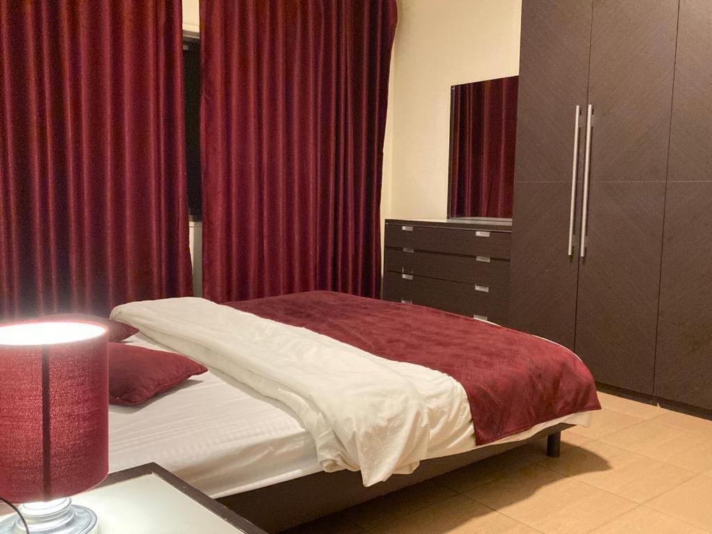 Uptown Hotel Apartment 암만 외부 사진