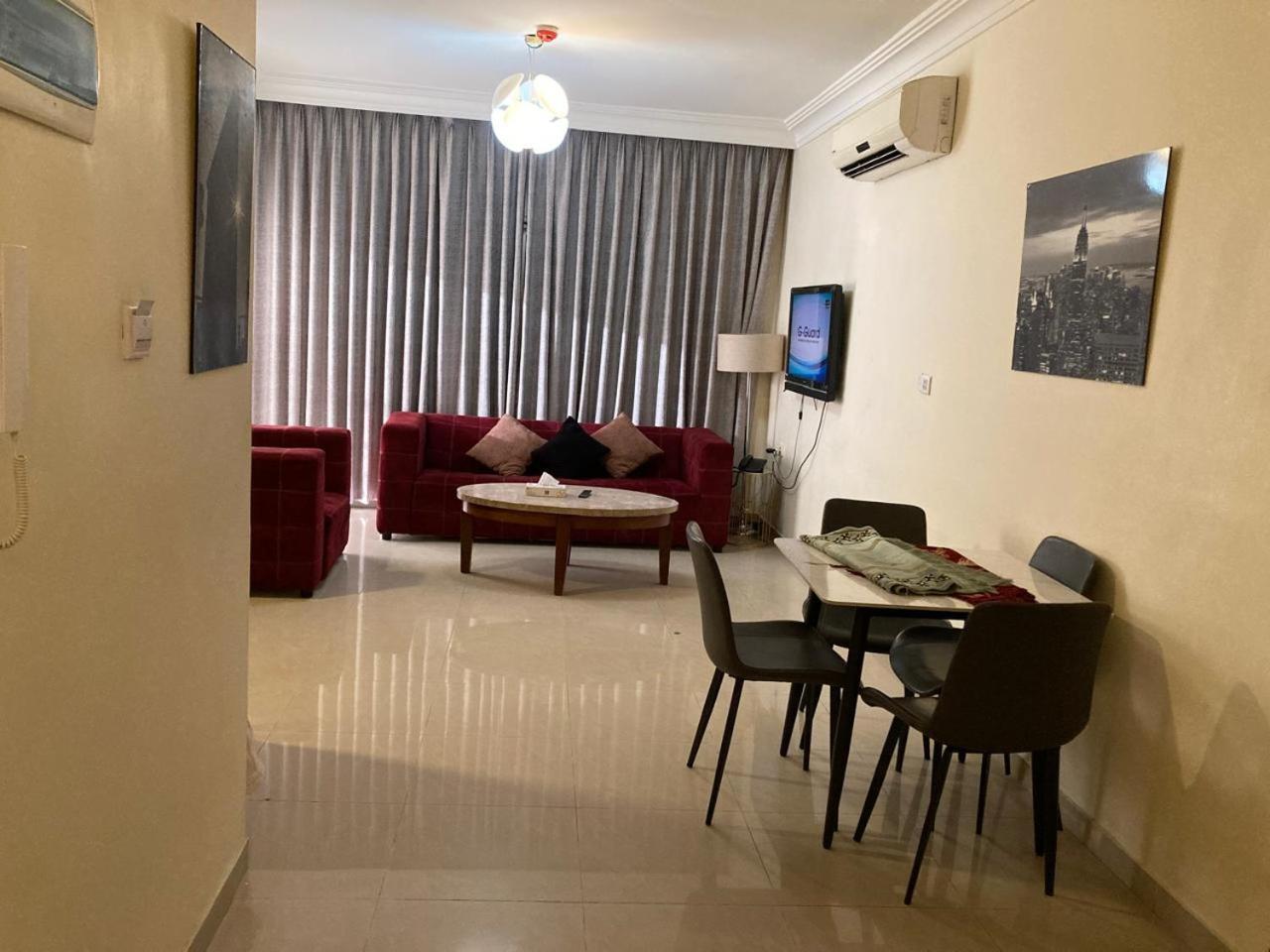 Uptown Hotel Apartment 암만 외부 사진