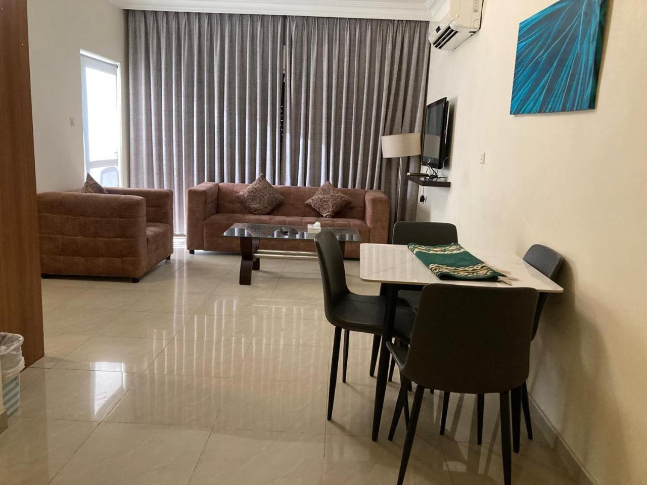 Uptown Hotel Apartment 암만 외부 사진