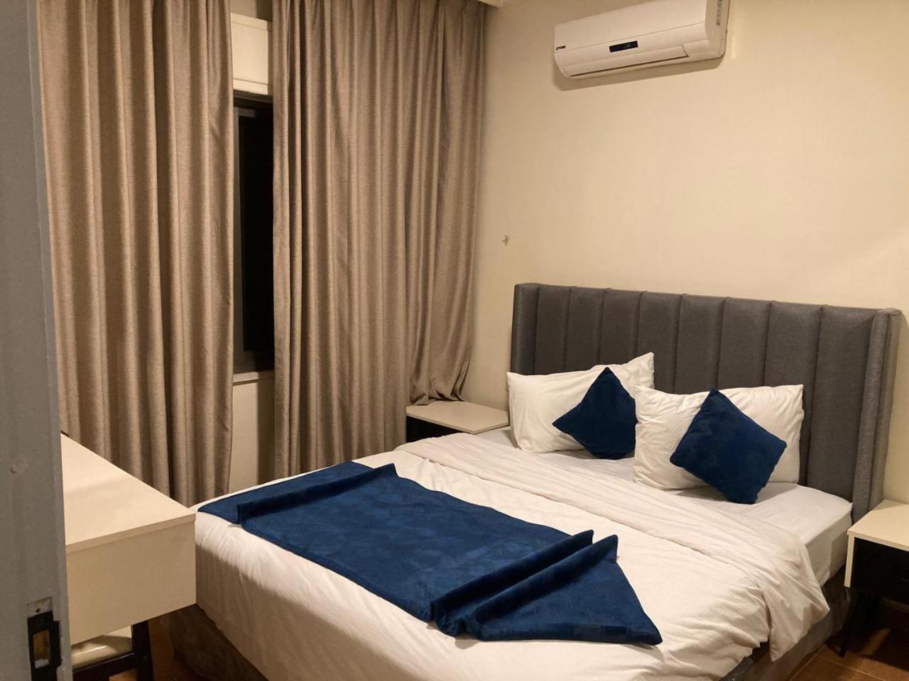Uptown Hotel Apartment 암만 외부 사진
