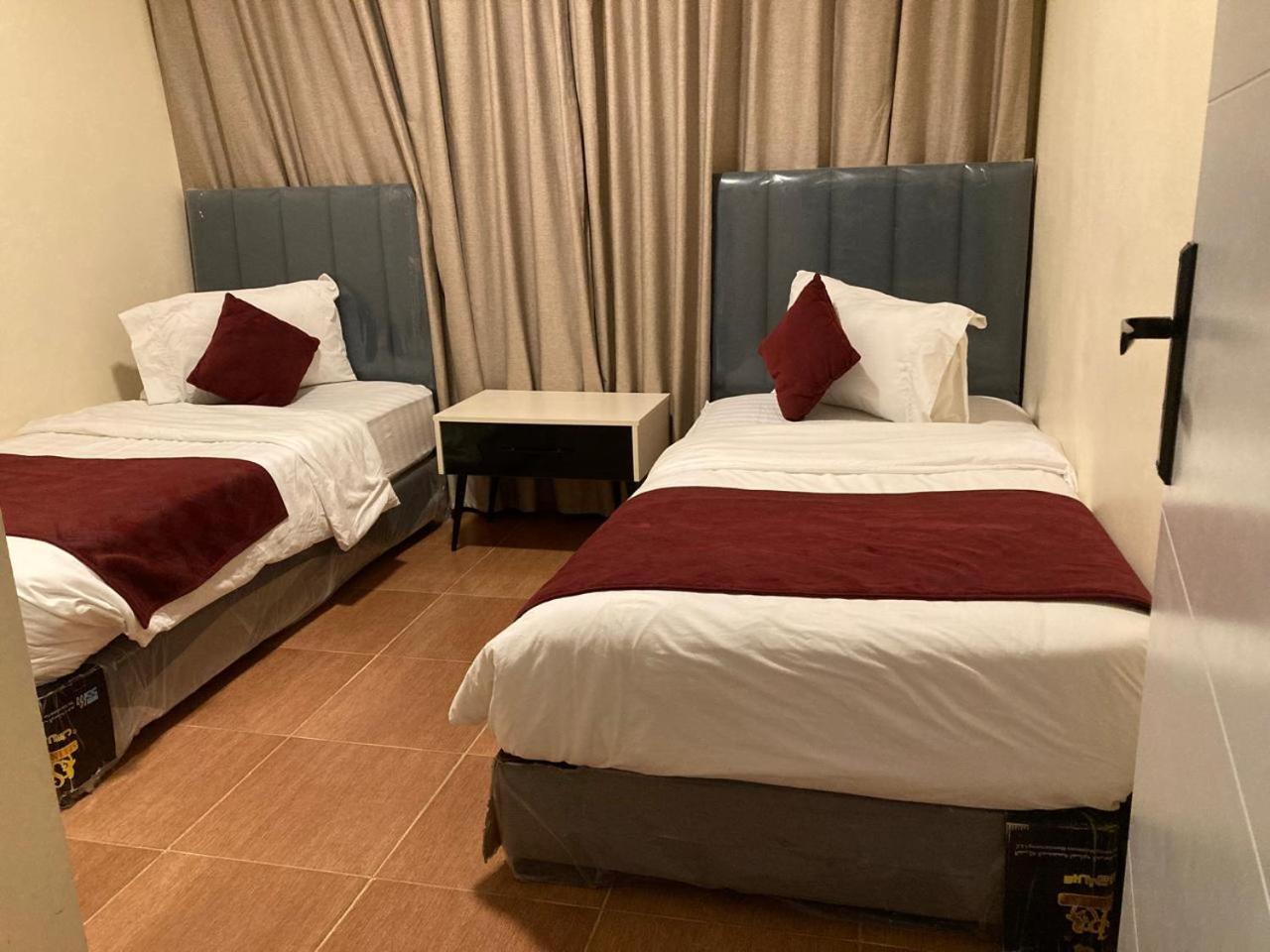 Uptown Hotel Apartment 암만 외부 사진