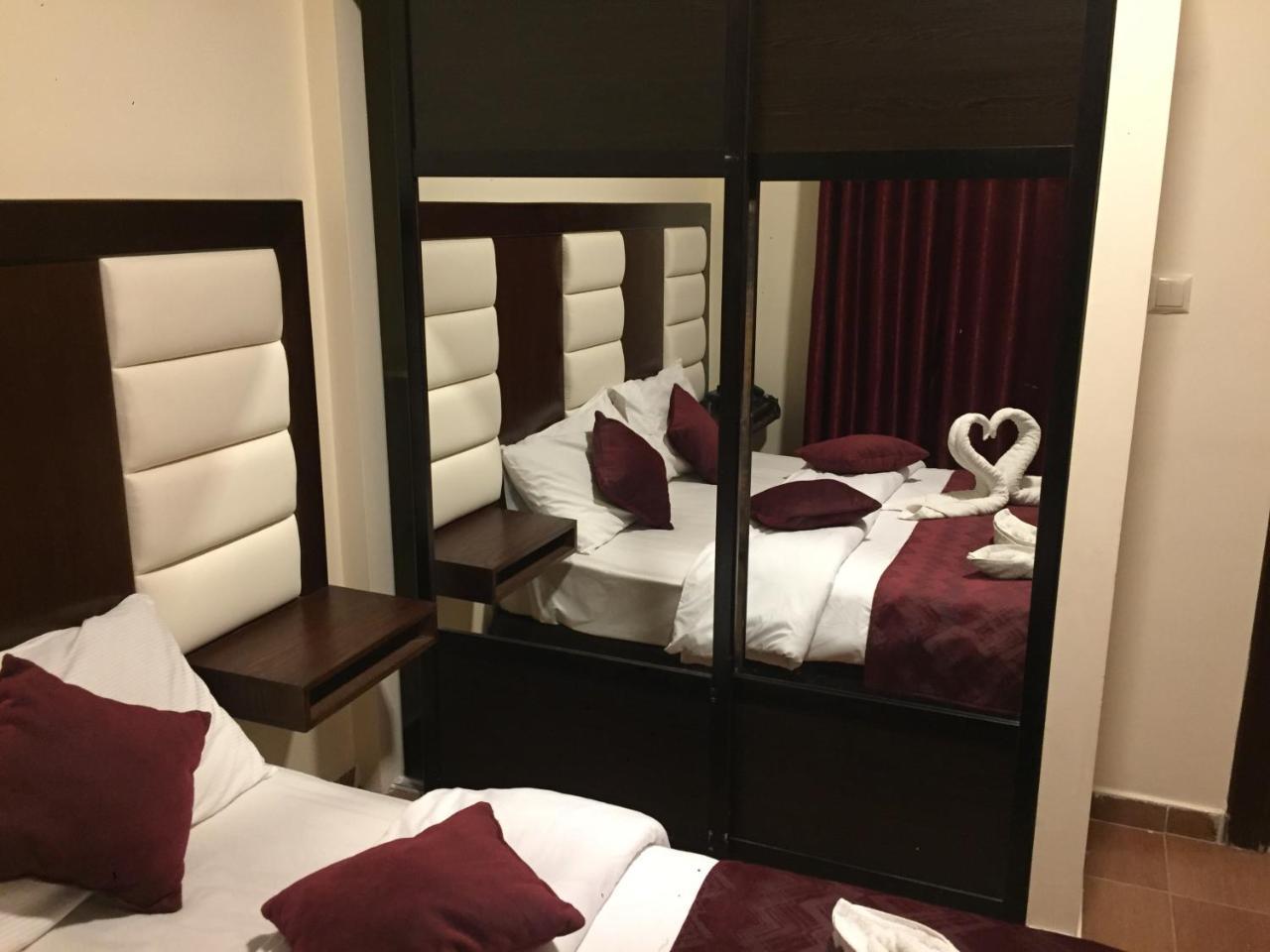 Uptown Hotel Apartment 암만 외부 사진