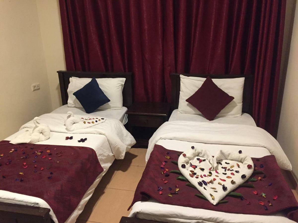 Uptown Hotel Apartment 암만 외부 사진