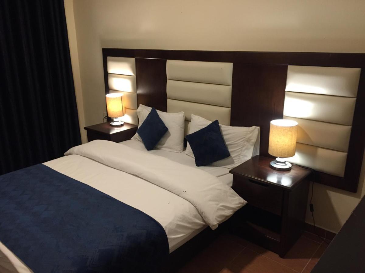 Uptown Hotel Apartment 암만 외부 사진