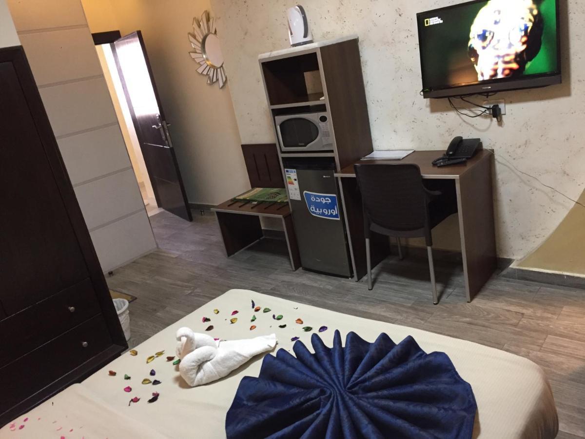 Uptown Hotel Apartment 암만 외부 사진